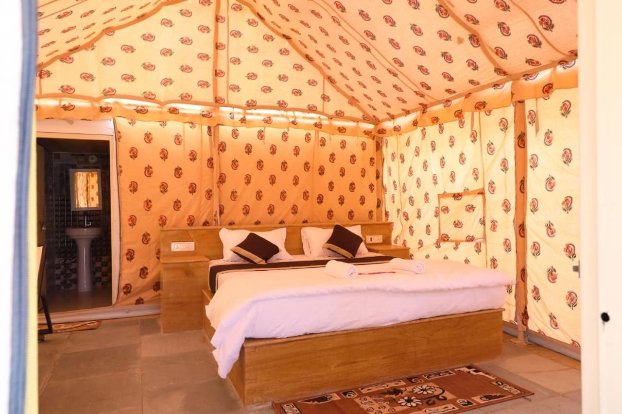 Sam Dunes Desert Safari Camp 호텔 자이살메르 외부 사진